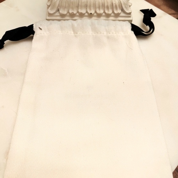 Kate Spade New York Silver Bow Bangle Bracelet with White Dustbag (NWT) - Picture 9 of 9